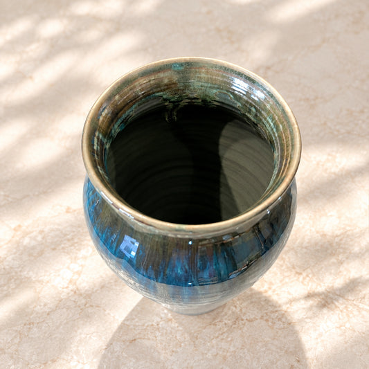 Porcelain Urn Vase – Coastal Tide