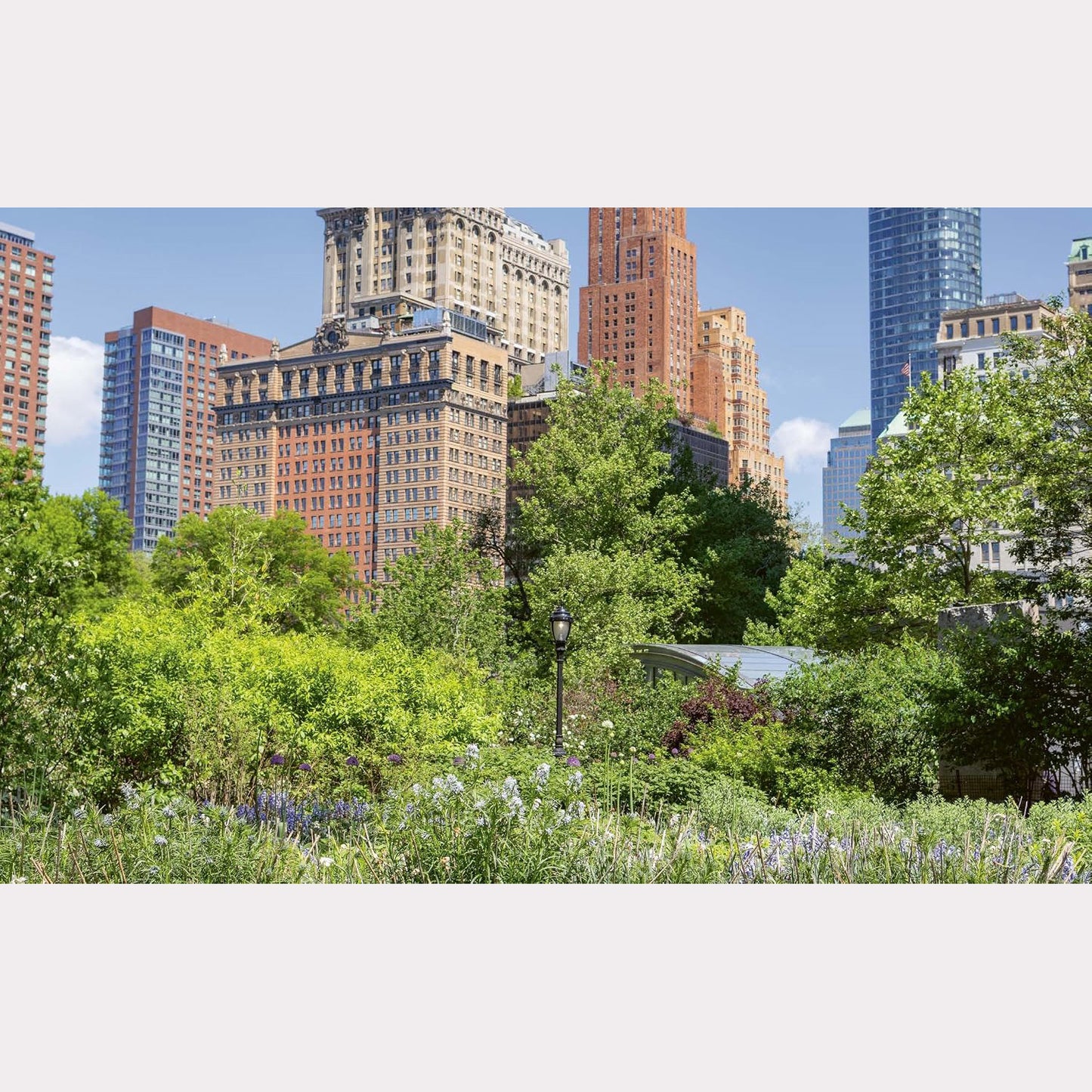 Secret Gardens of New York: Green Hideaways in the Heart of the City