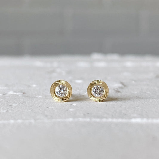 14k Gold + Diamond ‘Medium Aurora’ Stud Earrings