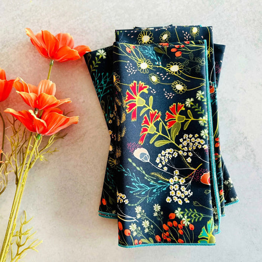 Pretty Peacock Cloth Napkins (Set of 4)