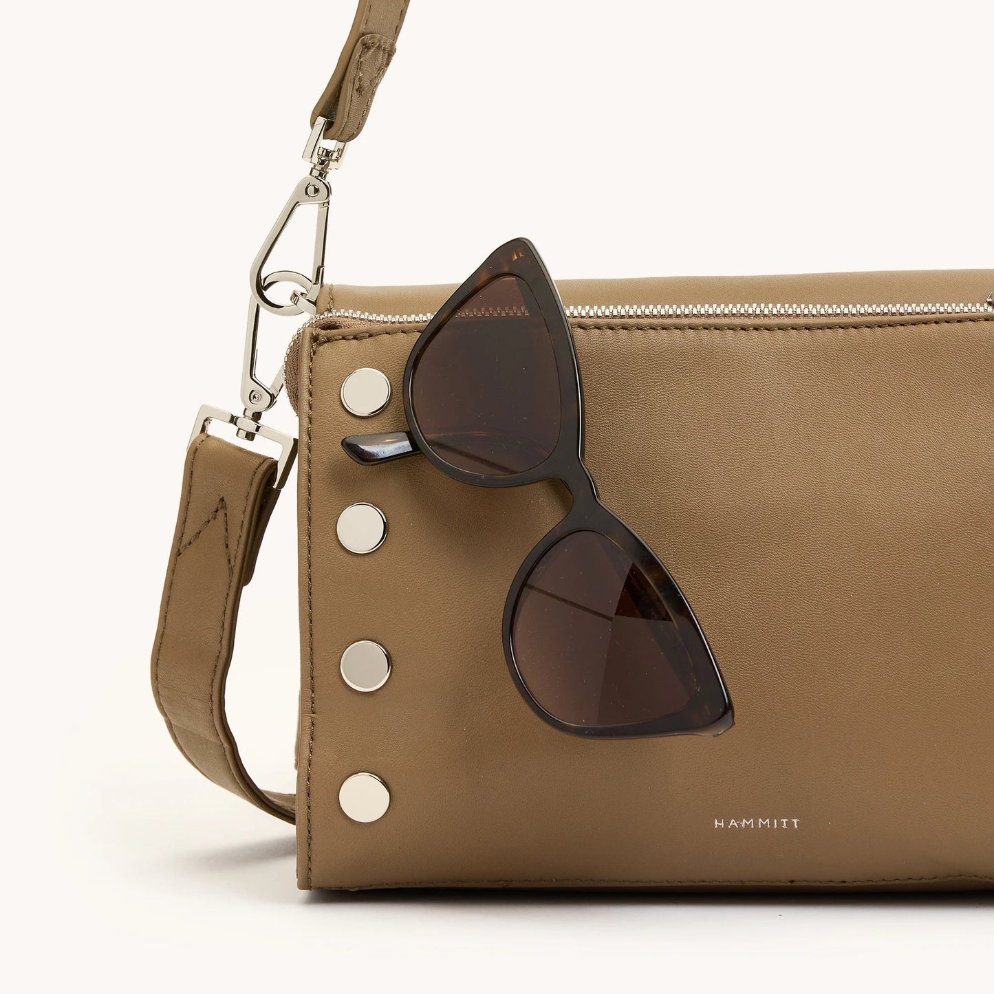 Hammitt Montana Clutch SML - Dune/Silver