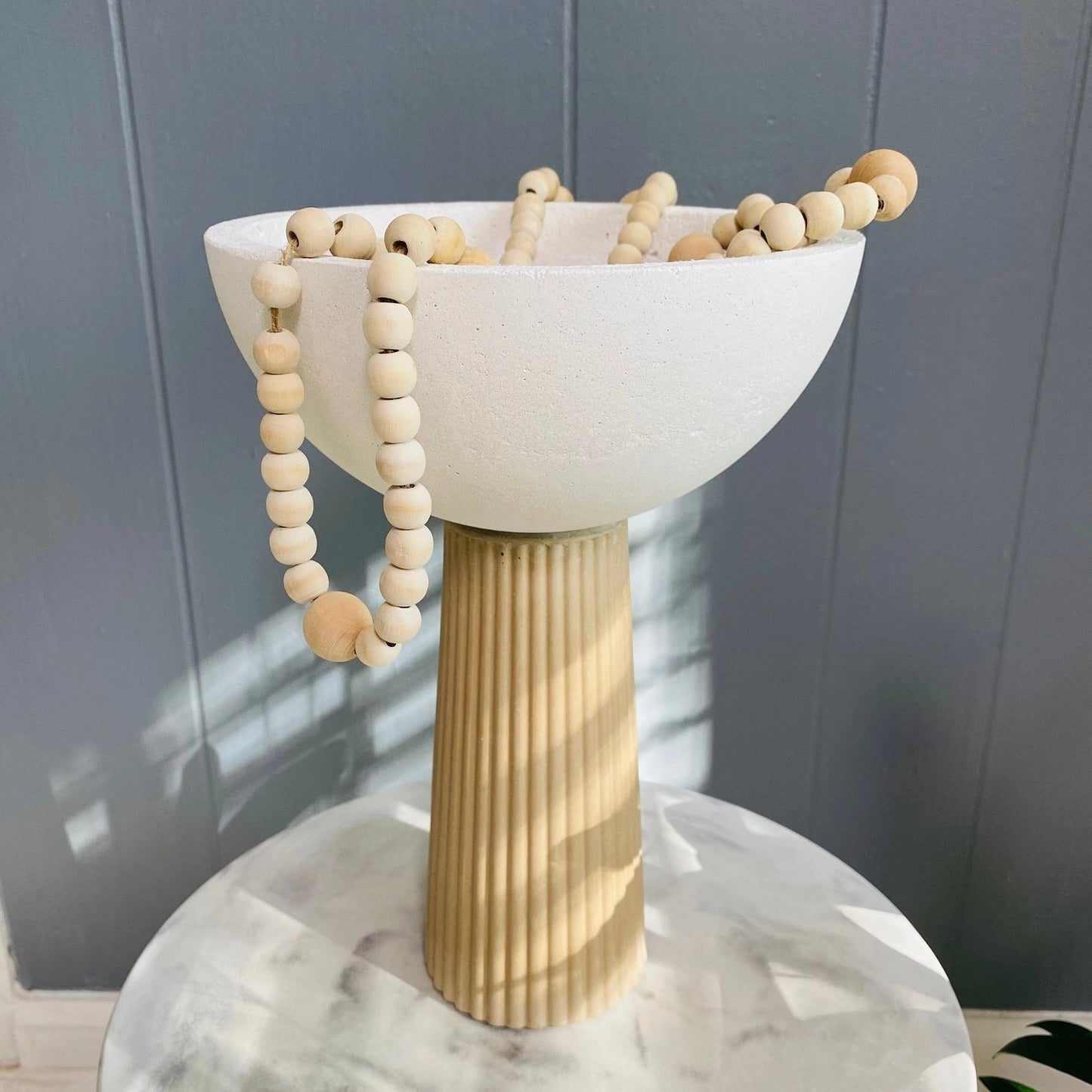 Leo Decorative Pedestal Concrete Bowl