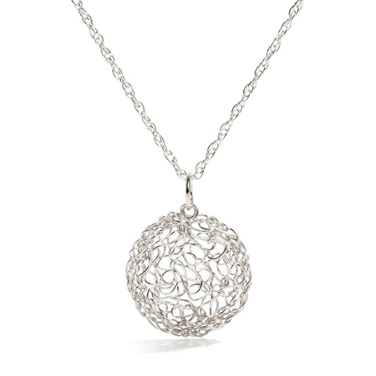 Sterling Silver Wire Circle Pendant Necklace