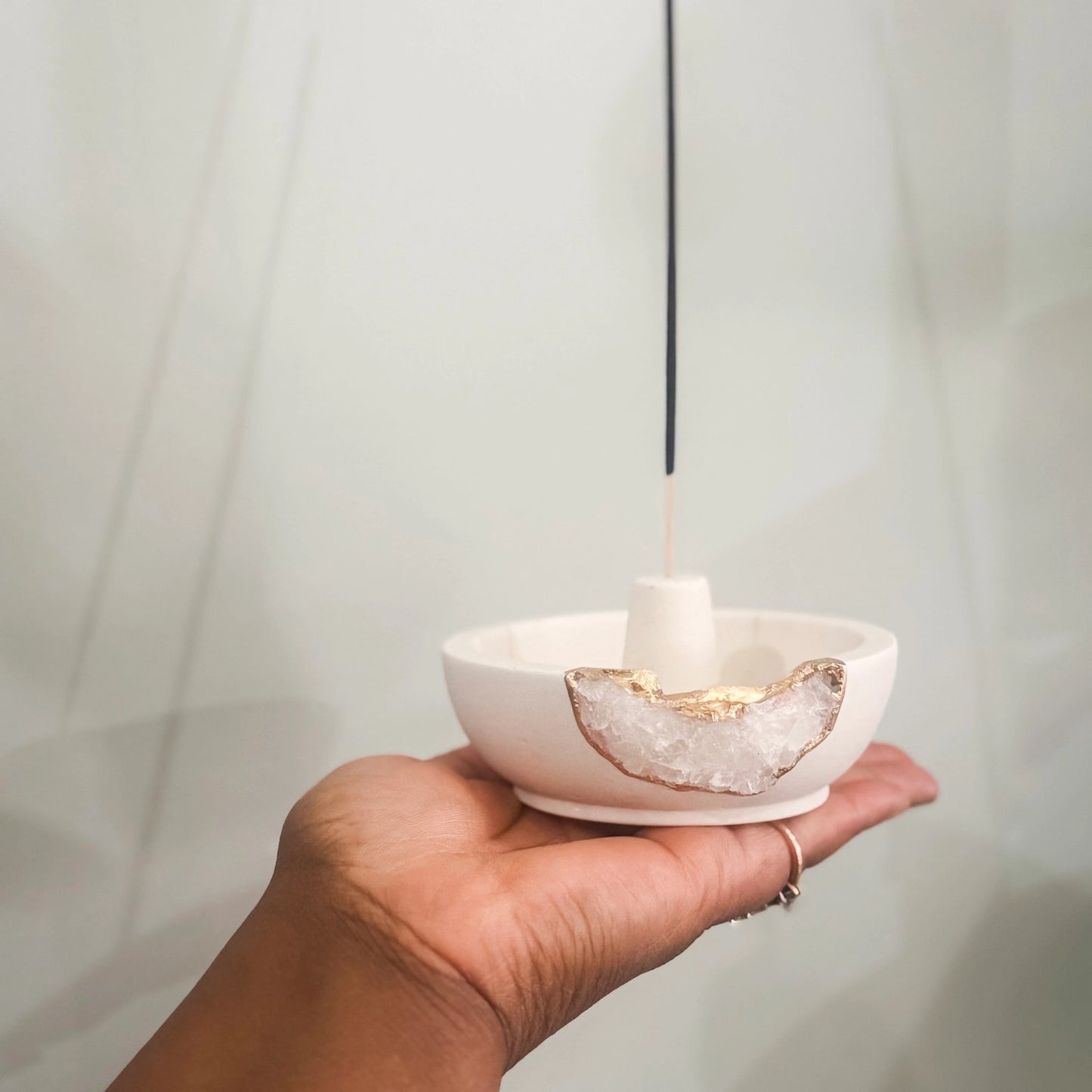 Natural Quartz Geode Incense Holder – White + Gold