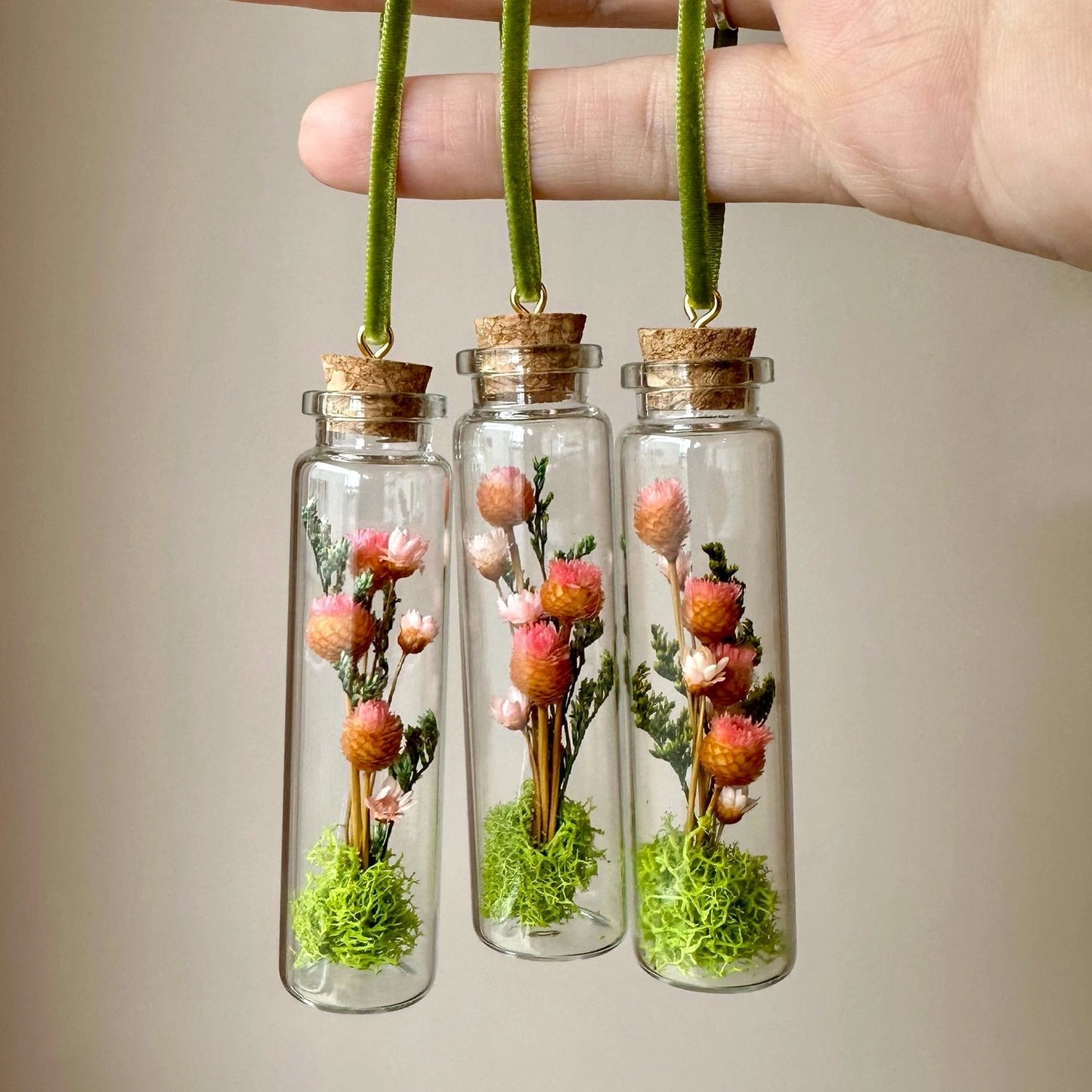 Mini Glass Terrarium Christmas Ornament - Pink Wildflower Fields