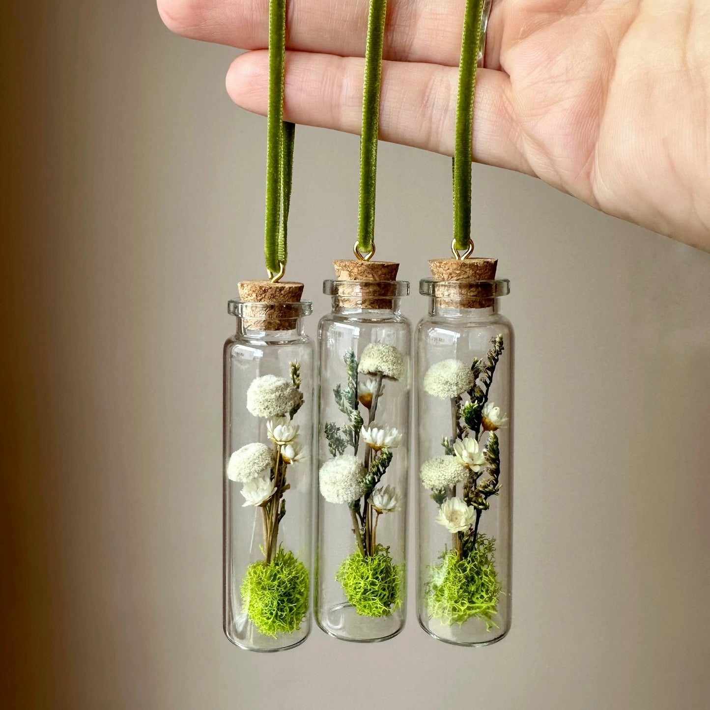 Mini Glass Terrarium Christmas Ornament - White Wildflower Fields