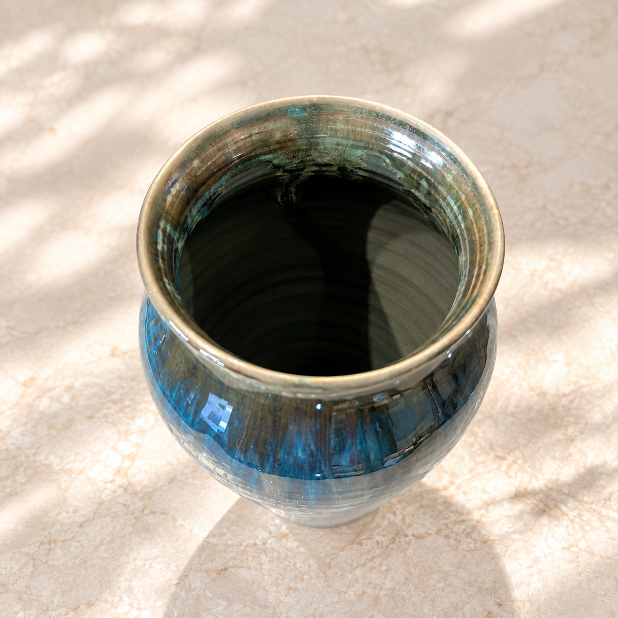 Porcelain Urn Vase – Coastal Tide
