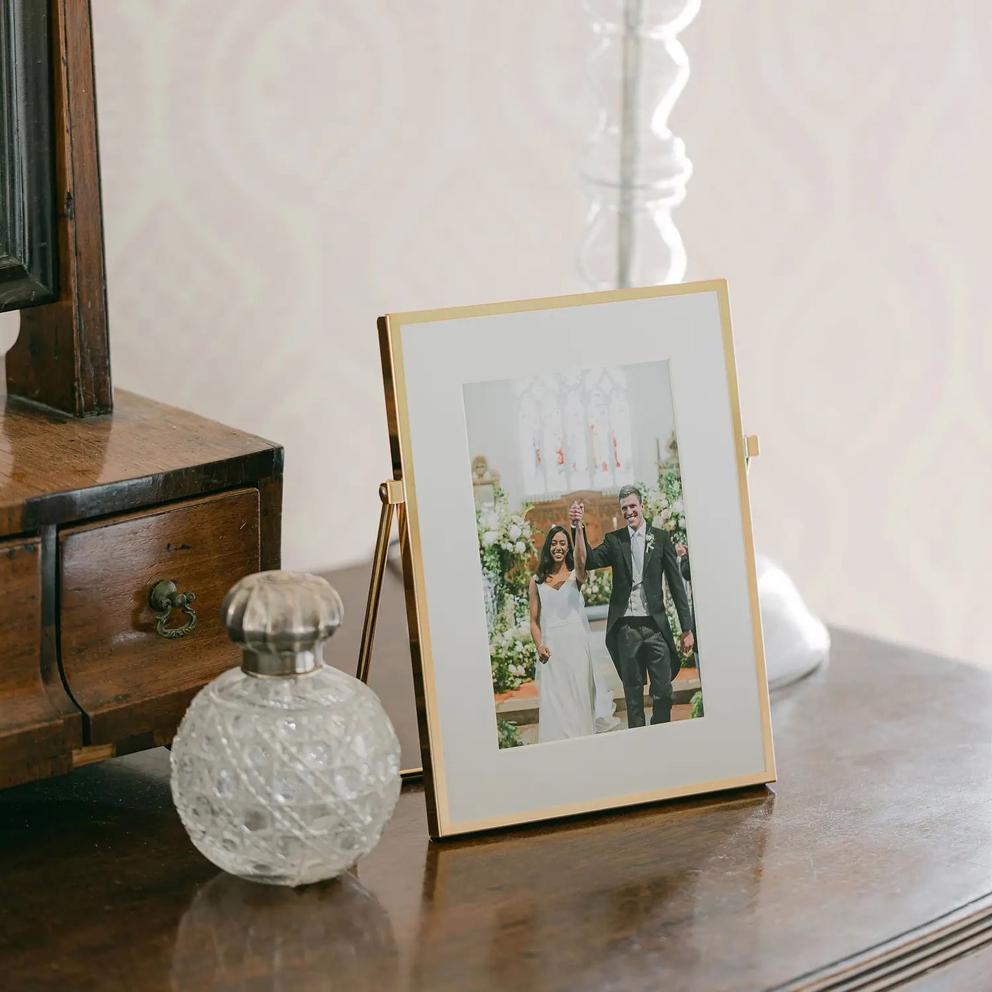 5x7 Gold Easel Leg Picture Frame
