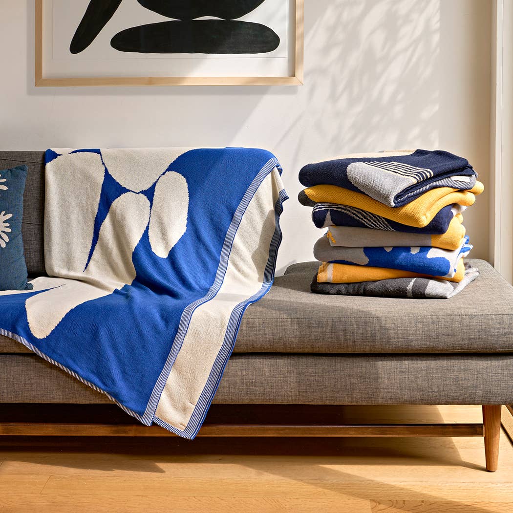 Ebb + Flow Cotton Blanket – Cairn/Blue