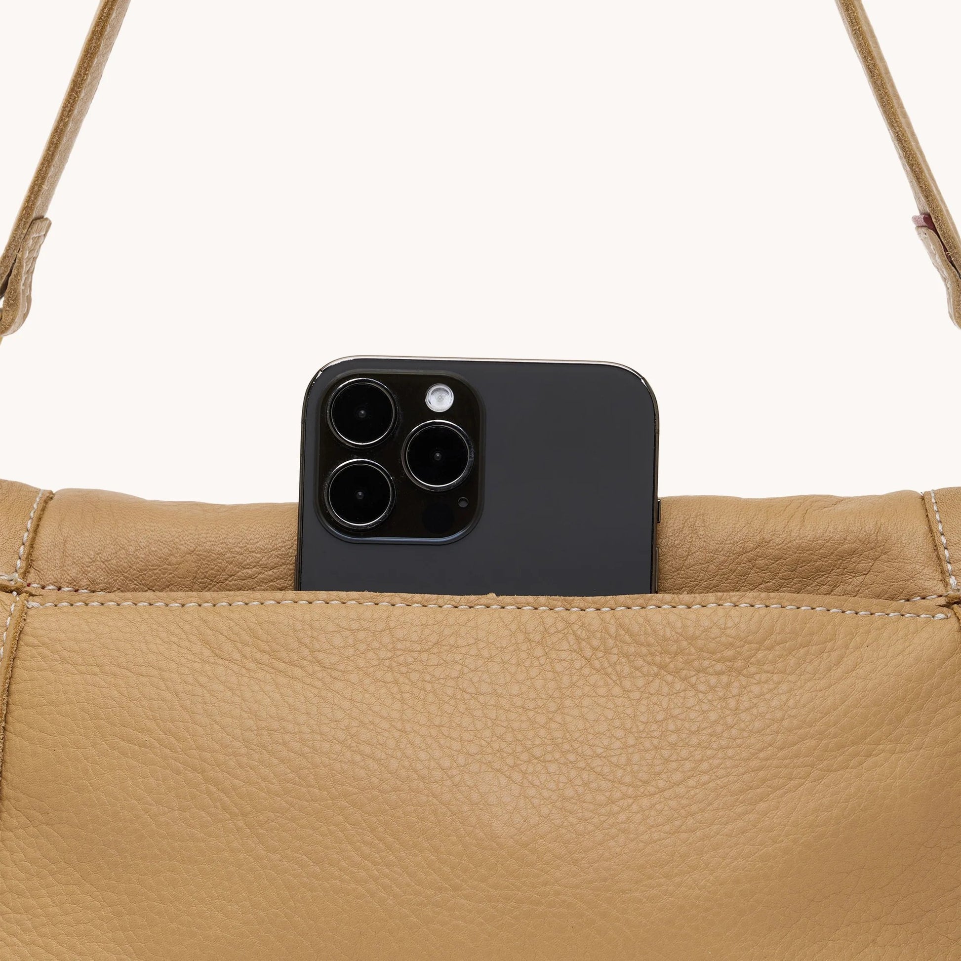 Hammitt Beverly Med – Toasty Sand/Brushed Gold