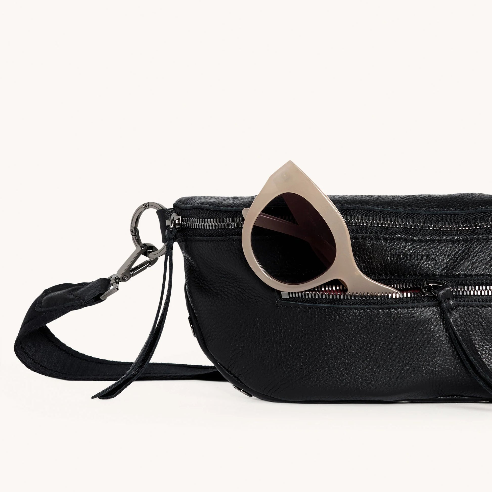 Hammitt Charles Belt Bag - Black/Gunmetal