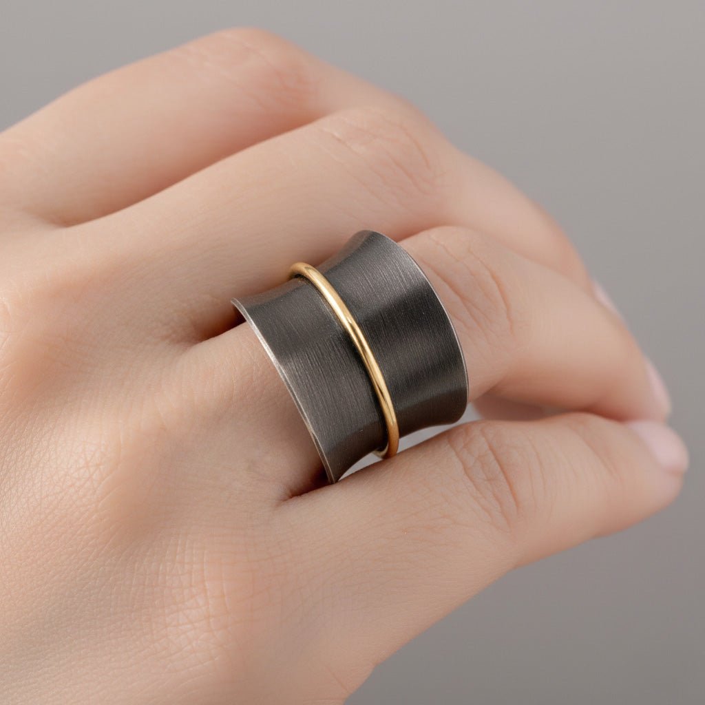 Mixed-Metal ‘Horizon Line’ Statement Ring