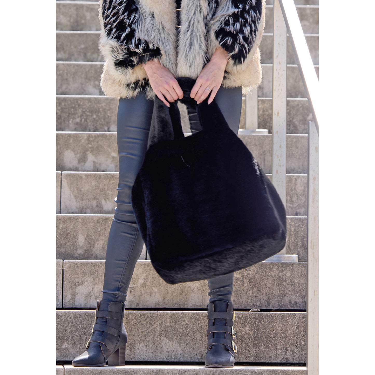 Faux Fur 'Le Mink' Tote Bag - Black