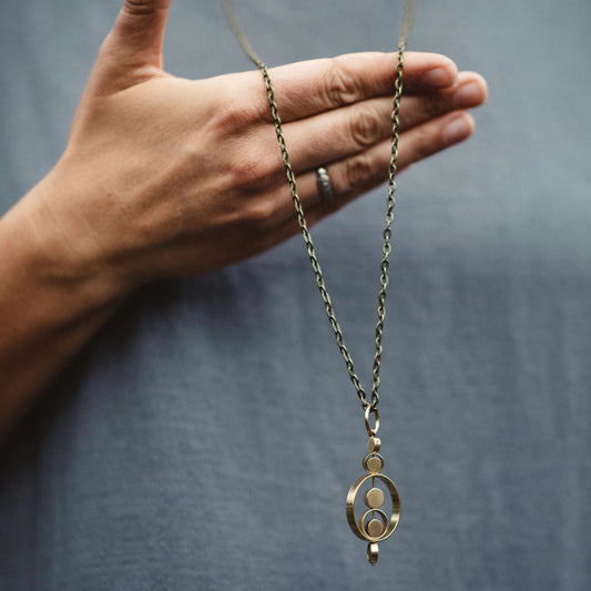 Kinetic Brass Circle Fidget Necklace