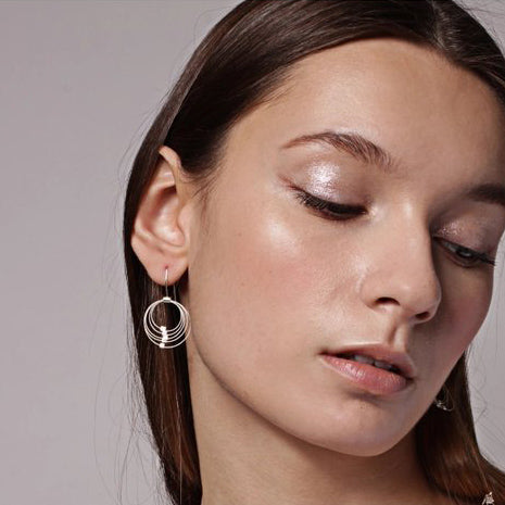 3-D Woven Cable ‘Grad Circle’ Earrings – Silver/Silver