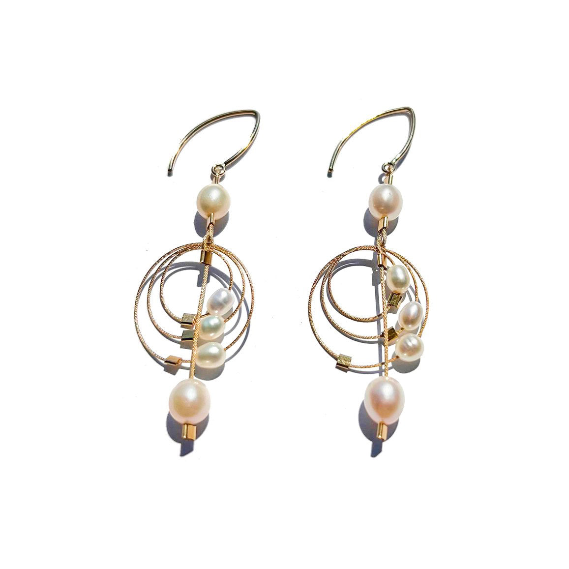 3-D Woven Cable ‘Caviar Cluster’ Earrings – Pearl/Gold