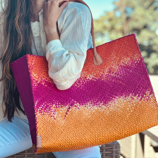 Medium Ombré Zafran Straw Beach Bag - Coral + Fuchsia