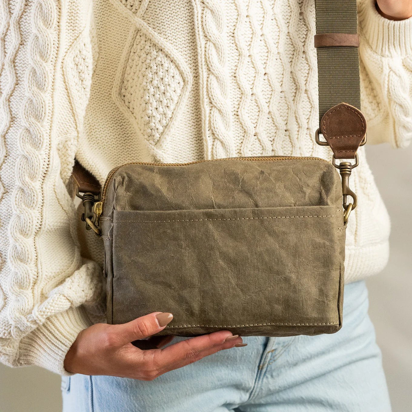 Tracolla Crossbody Bag (select color) Oliva