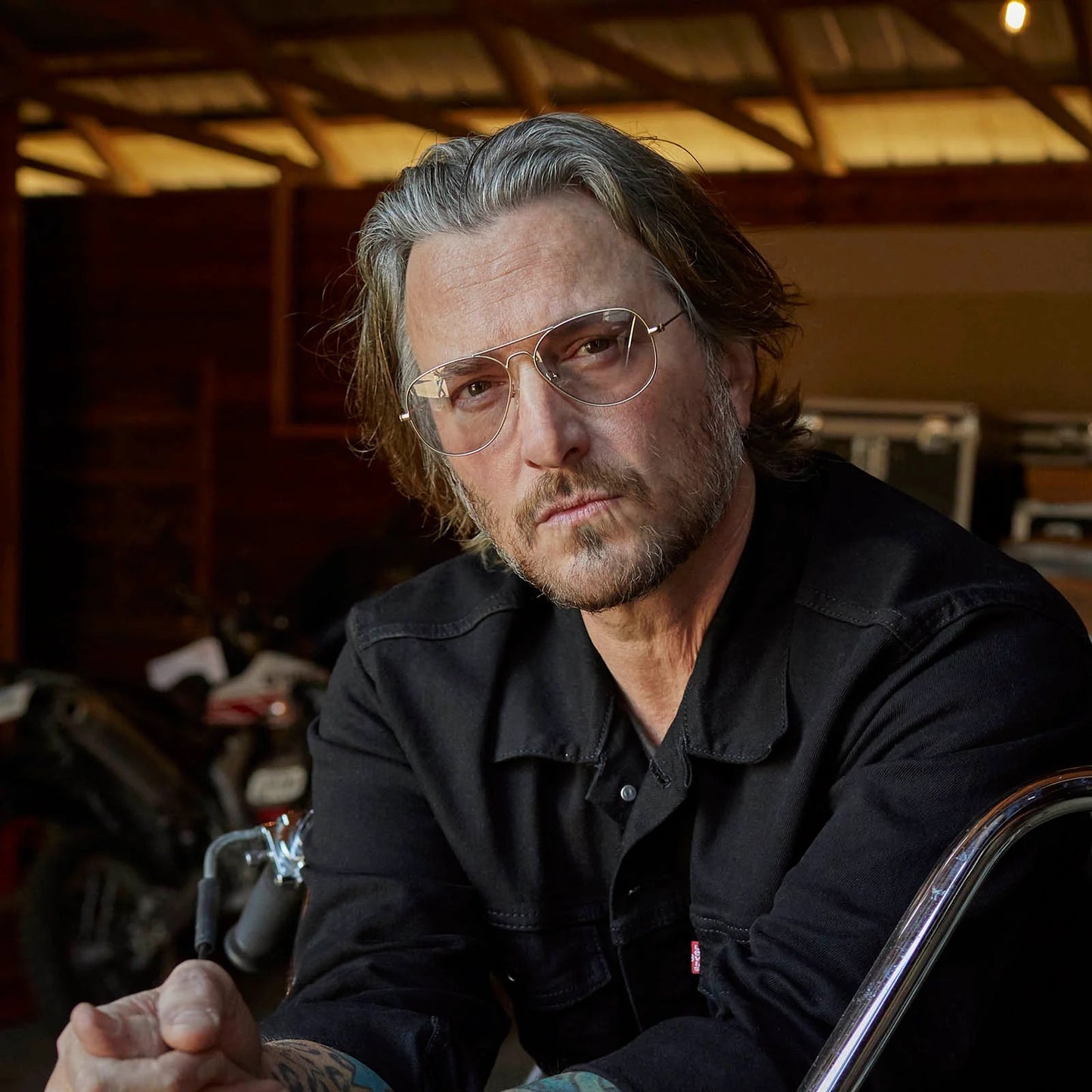 Mabuhay - Matte Gold / Charcoal Lens